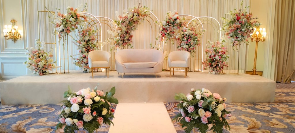 Gold arch variation 2 (Custom)